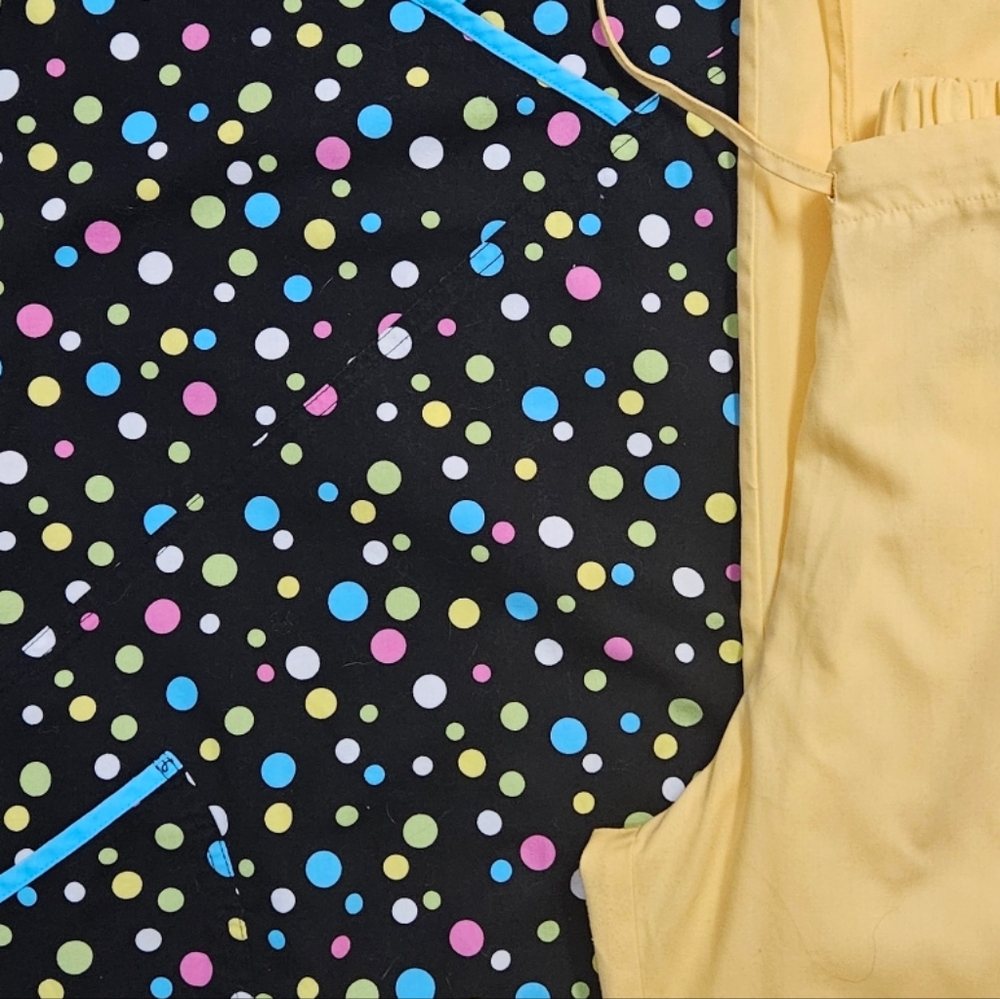 Dots scrub set - Picture 2 of 2